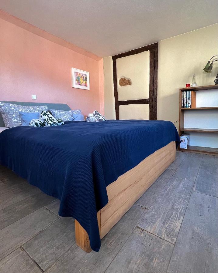 Gemuetliche Gaestezimmer In Einem Neu Sanierten Fachwerkhaus Заксенгайм Екстер'єр фото