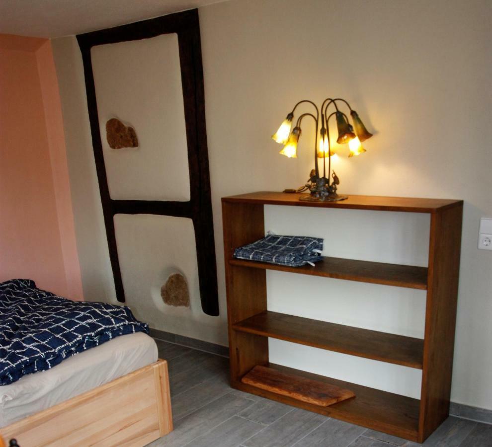 Gemuetliche Gaestezimmer In Einem Neu Sanierten Fachwerkhaus Заксенгайм Екстер'єр фото
